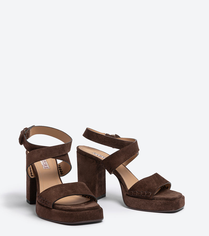 SR4924 VELOUR MUSTANG