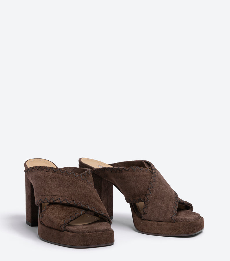 SR4925 VELVET MUSTANG