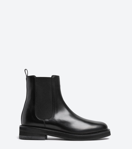 SR5025 PARMA BLACK