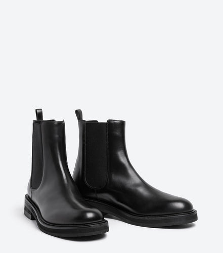 SR5025 PARMA BLACK